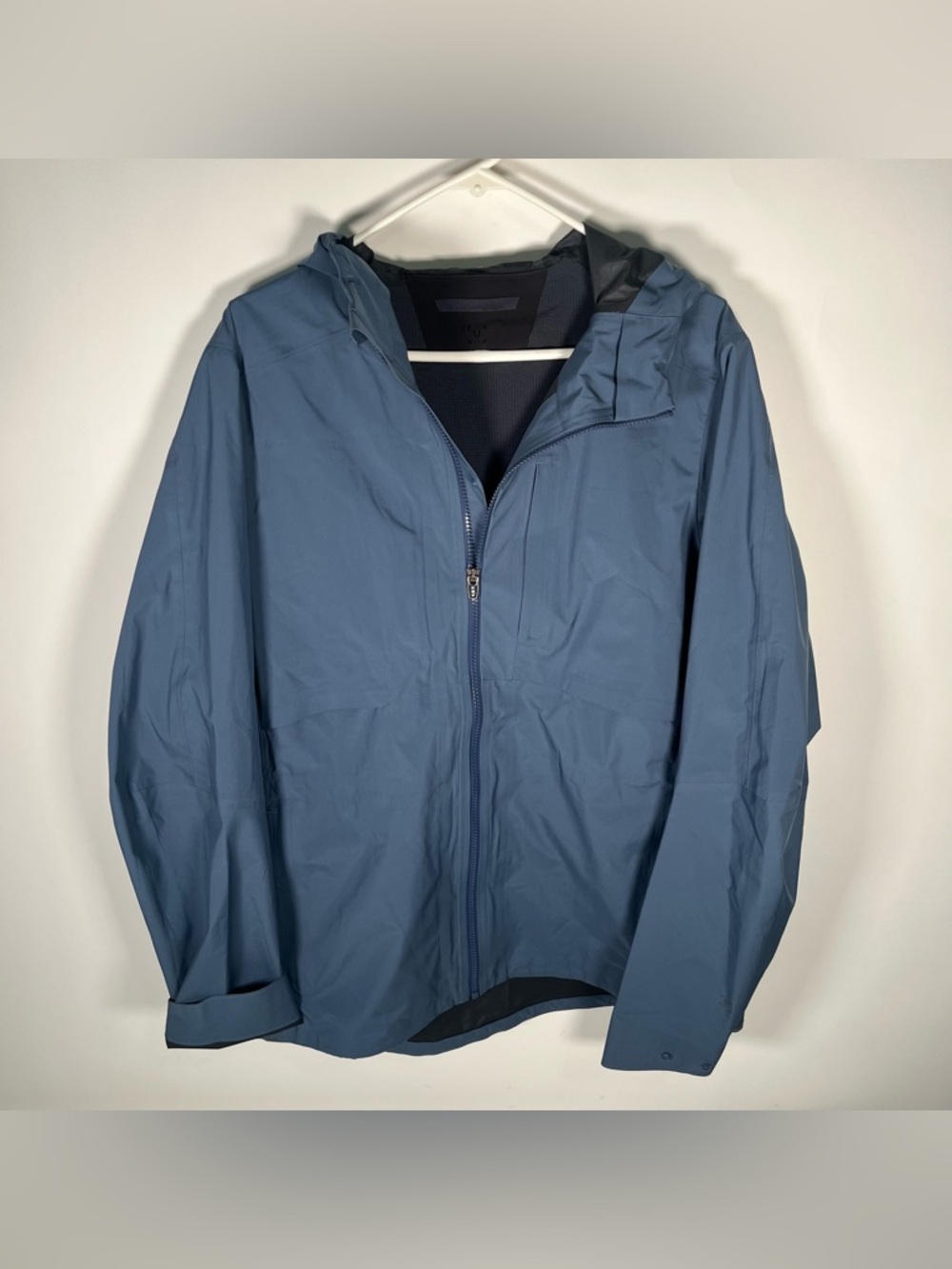 Lululemon Men’s Outpour Shell Waterproof Frontier Jacket Men’s Size Large Blue